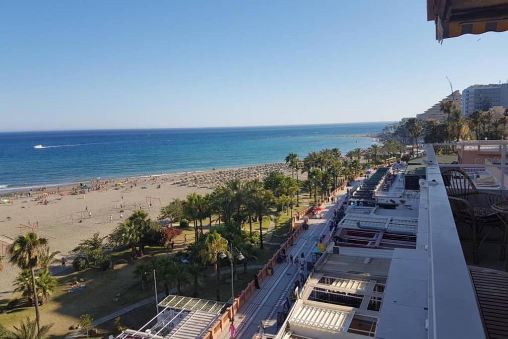 021 - Wonderful Beachfront Apartment With Stunning Sea Views Беналмадена Екстериор снимка